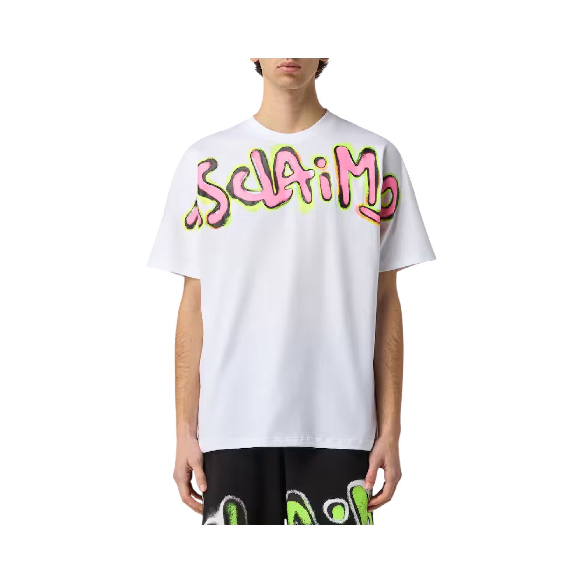 T-shirt graffiti lettering